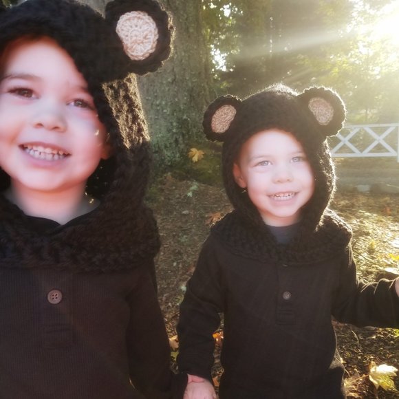 Animal Hood | BLACK BEAR | Hooded Scarf Costume - Picture 4 of 6